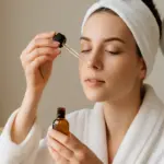 Qual è il momento migliore per applicare il siero naturale nella routine viso? Massimizza gli effetti senza sprechi